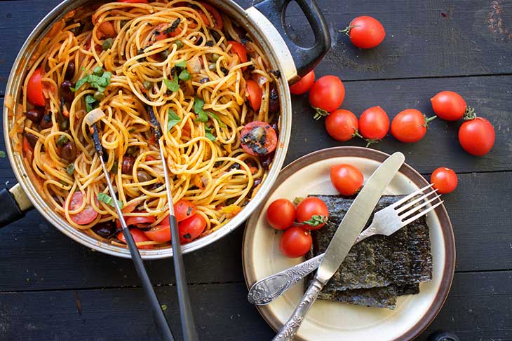 vegan spaghetti alla puttanesca pasta italian cuisine